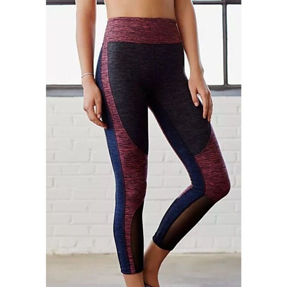 72 NWOT NEW Free People Movement Dylan BOHO Mesh Crop Pants Leggings sz XS - Picture 1 of 8